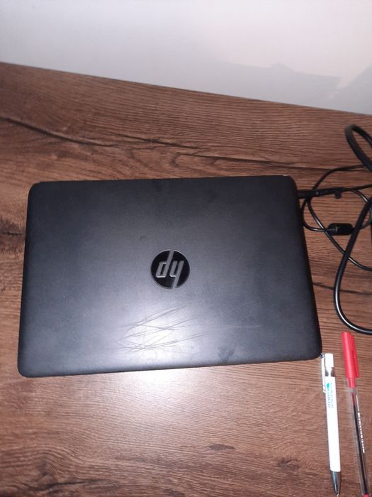 HP EliteBook 820