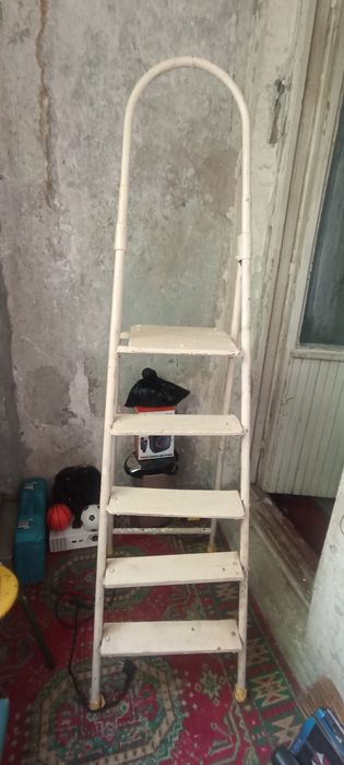 Продается стремянка