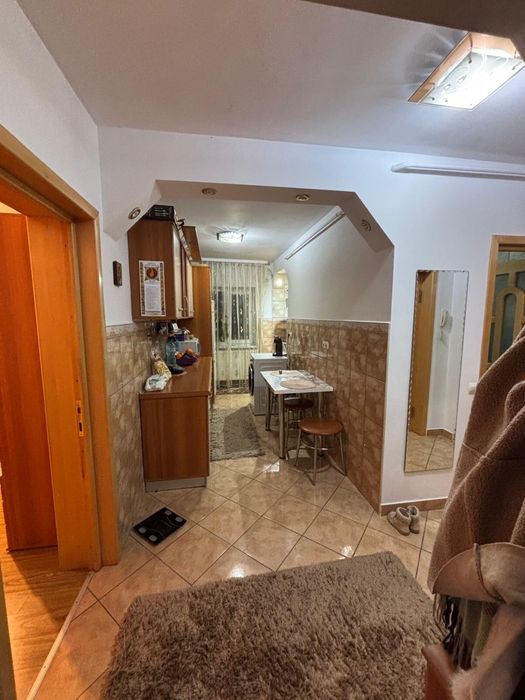 Inchiriez apartament 2 camere