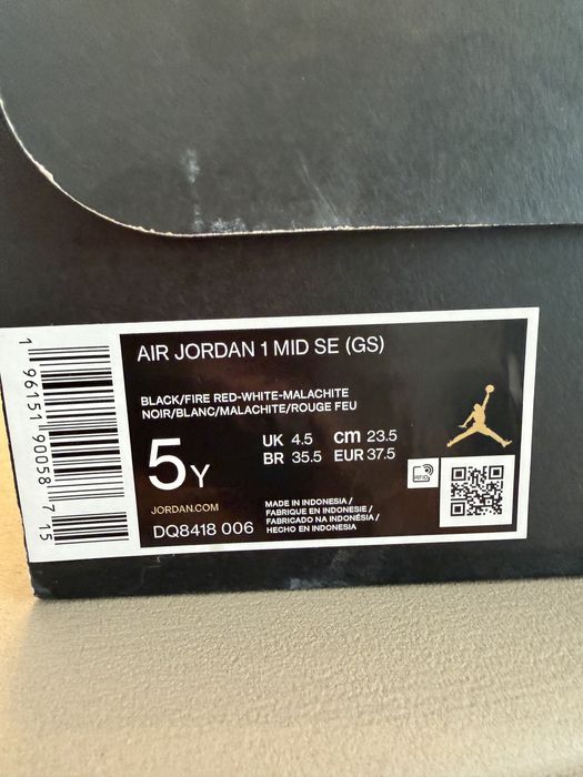 AIR JORDAN 1 mid black/fire red