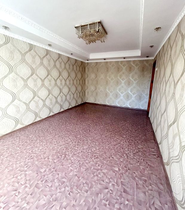 продам 2-х ком. 45кв. центр 3-этаж