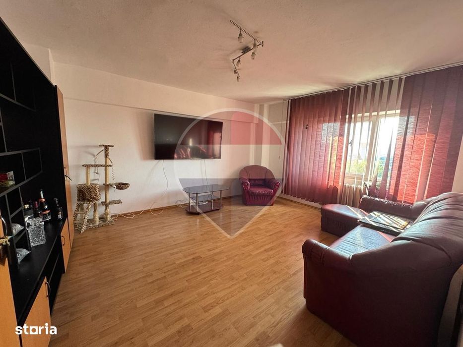 Apartament cu 3 camere in zona sud