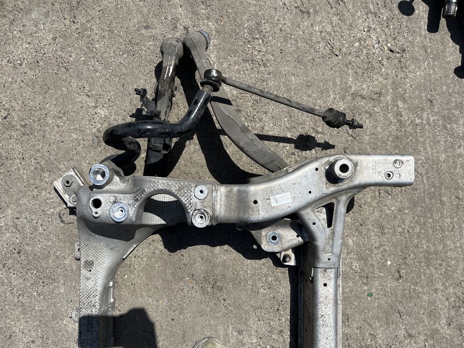 Jug fata / Cadru motor Mercedes C W205 GLC C253 X253 4Matic