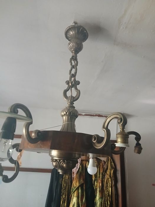 Candelabru vechi din bronz și lemnu 6 brațe