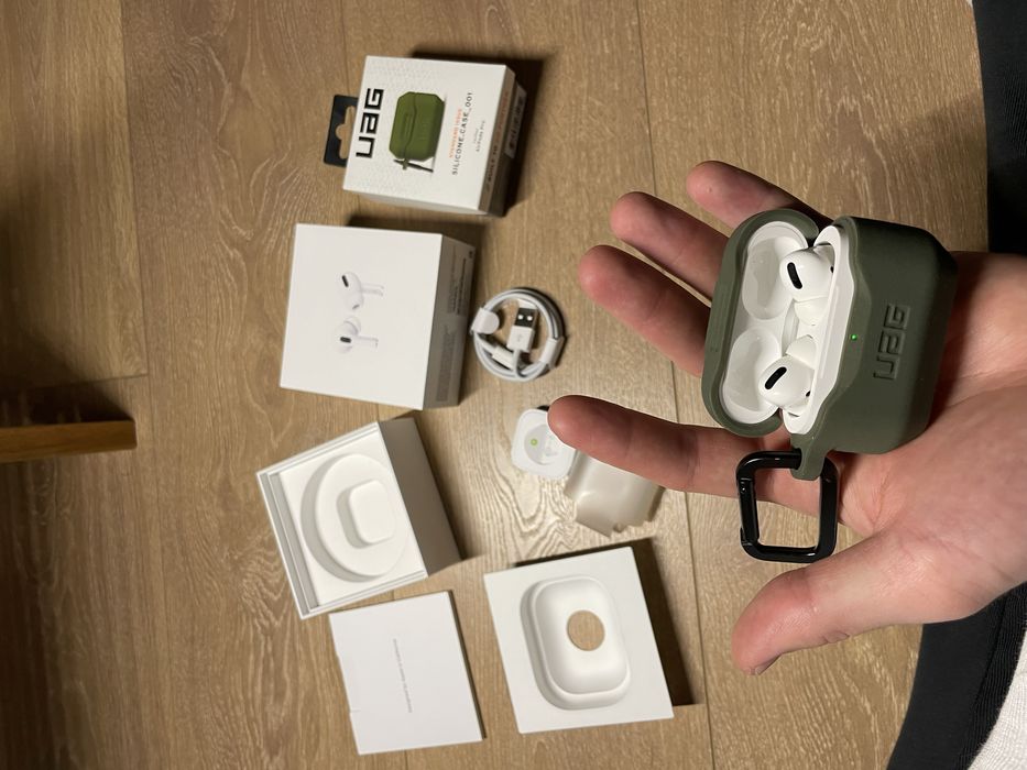 Apple Airpods pro  ORIGINALE + husa uag