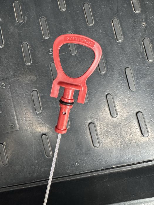 Щуп масленый для мерседес