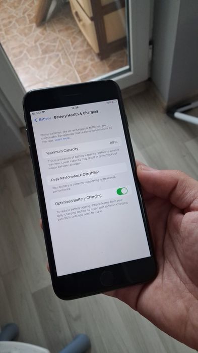 Iphone 8 plus 64 GB black