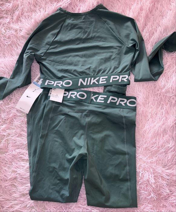 Nike комплект оригинален S/M нов