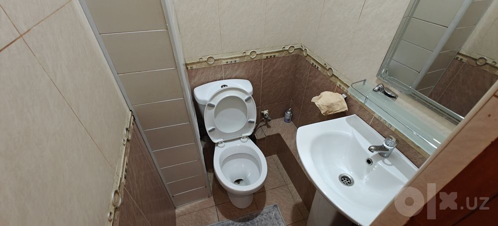 Продаётся 3в4 комнатная квартира на Карасу-4