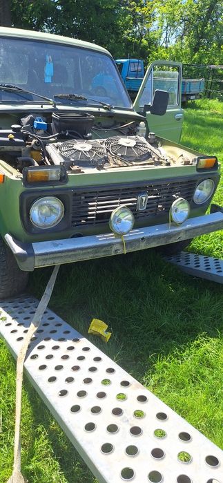 Lada Niva 1.7 benzina si 1.9 diesel
