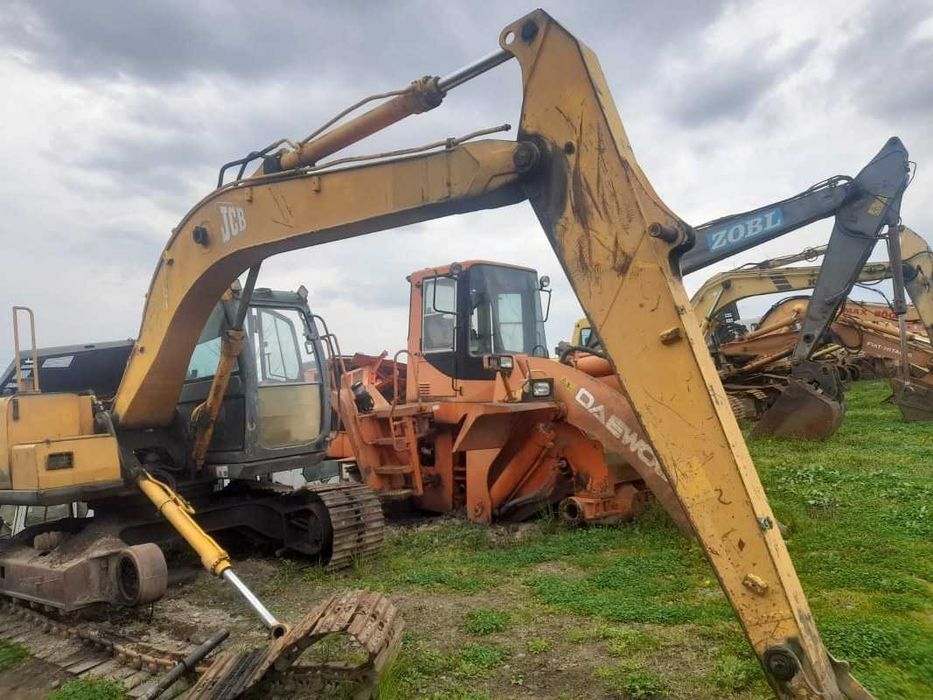 Brat excavator JCB 130