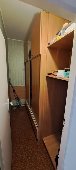 Тристаен апартаммент на 7мин пешеходно от център.