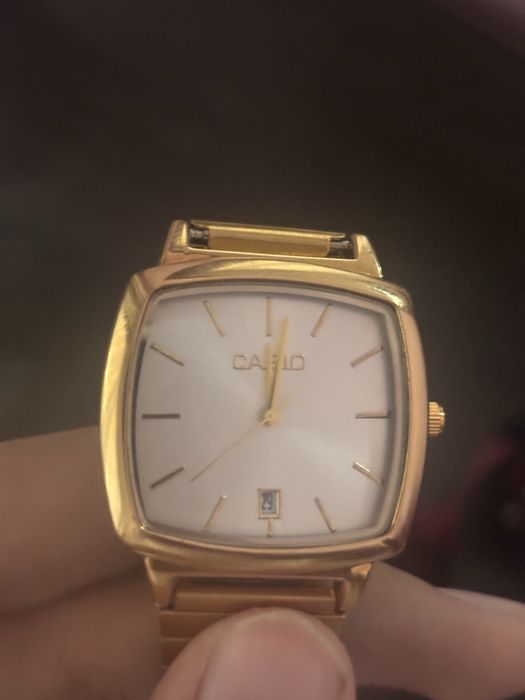 Кварцевые часы casio