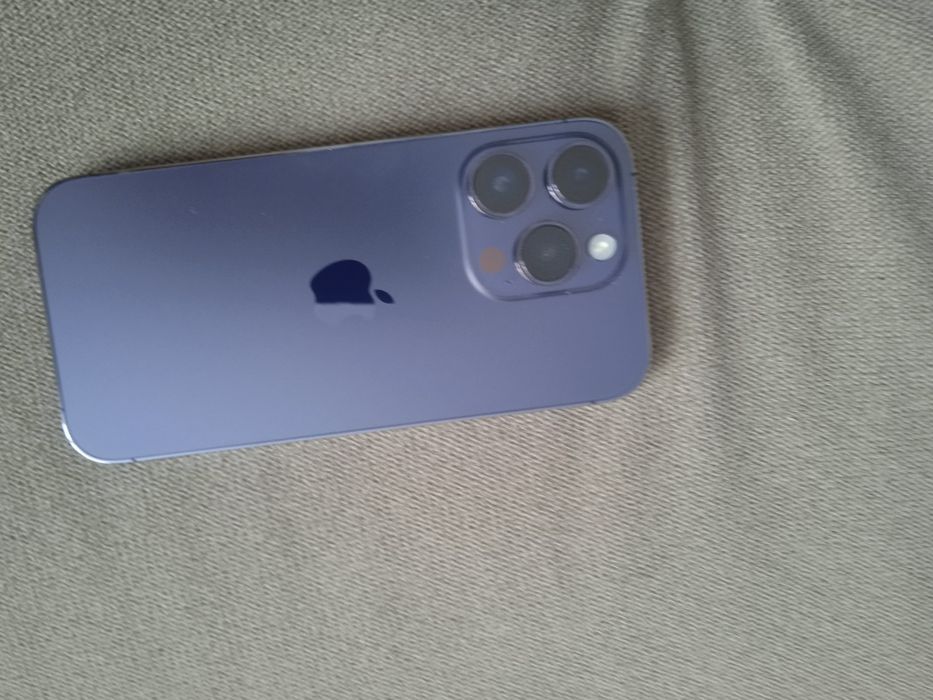 Продам айфон 14про