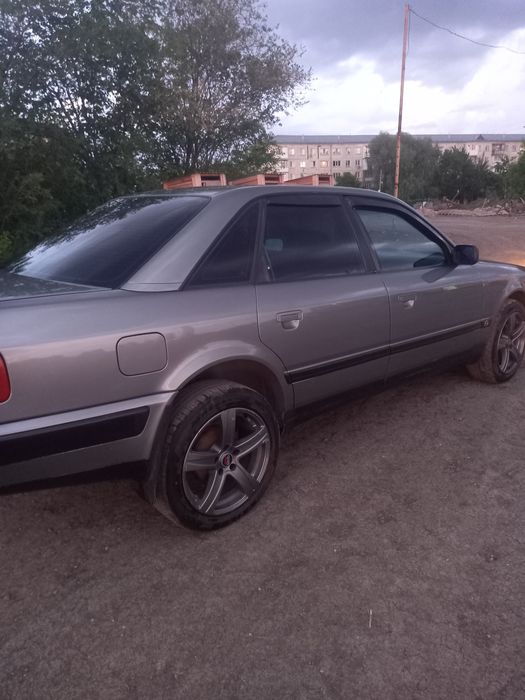 Продам ауди 100с4