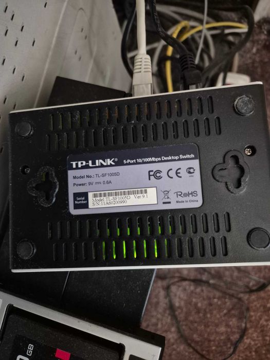 TP-Link TL-SF1005D - Суич, комутатор