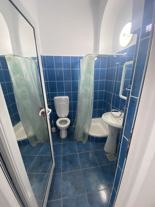 Proprietar- spatiu comercial/ apartament cu subsol 60 mp str. Metianu