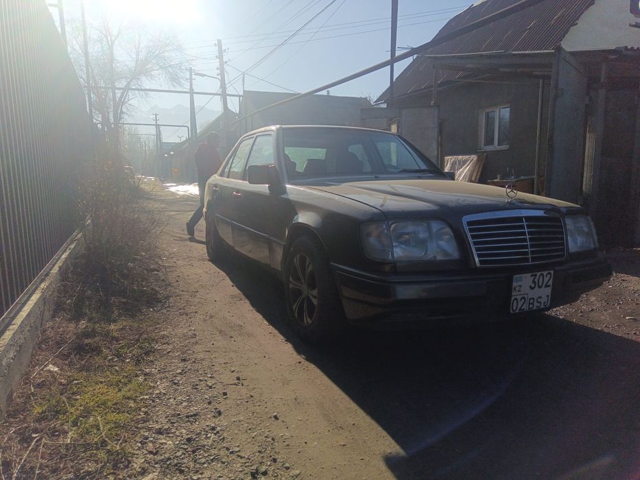 Продам Мерседес Е200