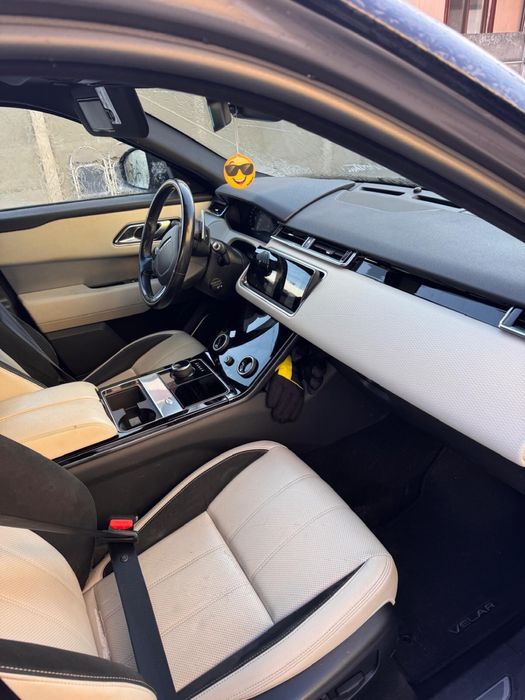 Range rover velar