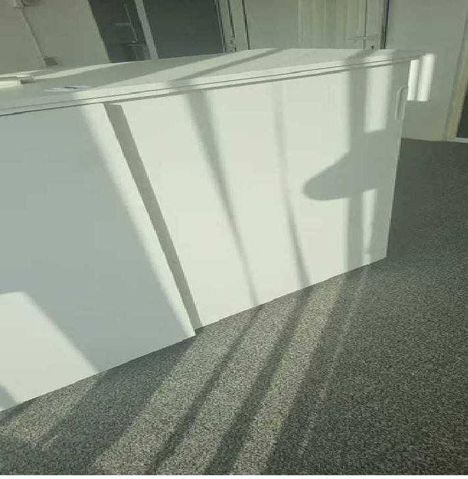 Mobila de birou ikea