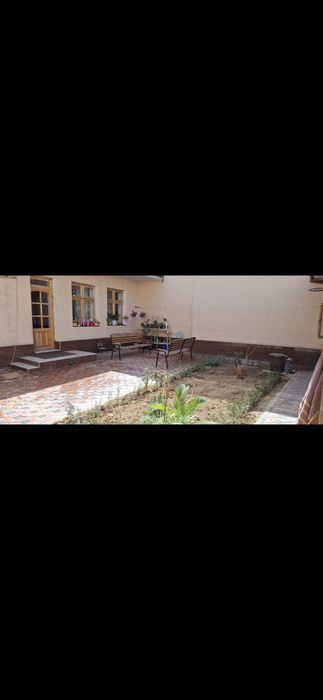 Срочно Яккасарой тумани Ш.Руставели кучаси якинида жойлашган 2.7сотх