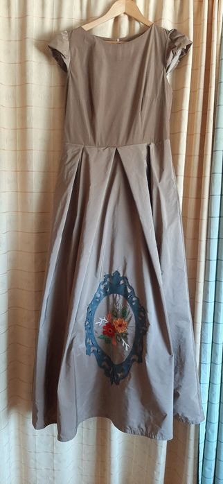 Rochie elegantă Mathilde cu broderie manuală