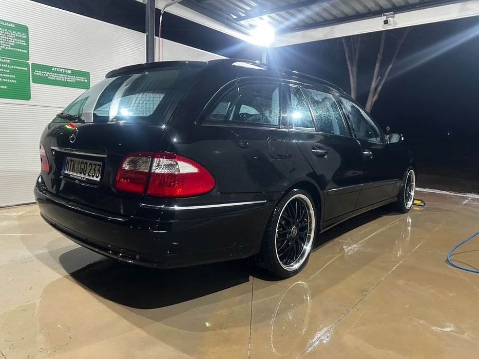 Mercedes E350 292CP Extra Full