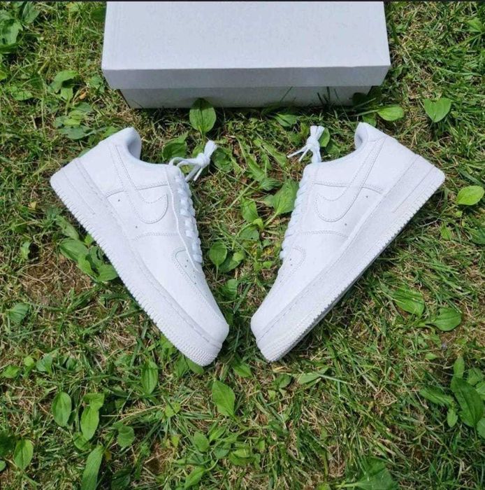 Adidasi Nike Air Force 1 full white dama si barbati
