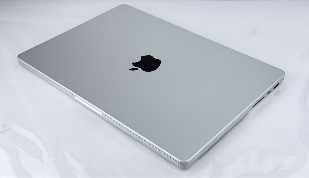 Apple MacBook Pro 14'' M1 PRO 16RAM 512SSD 99% Батерия! Гаранция!