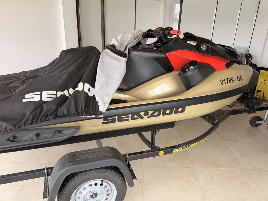 De vanzare  SEA-DOO RXP-X  RS 325