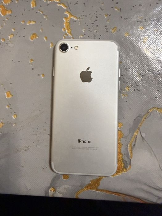 iPhone 7 pamet 128gb