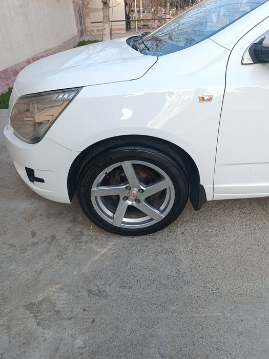 Vossen Diska Balon 215 50 R17 Holati Yaxshi
