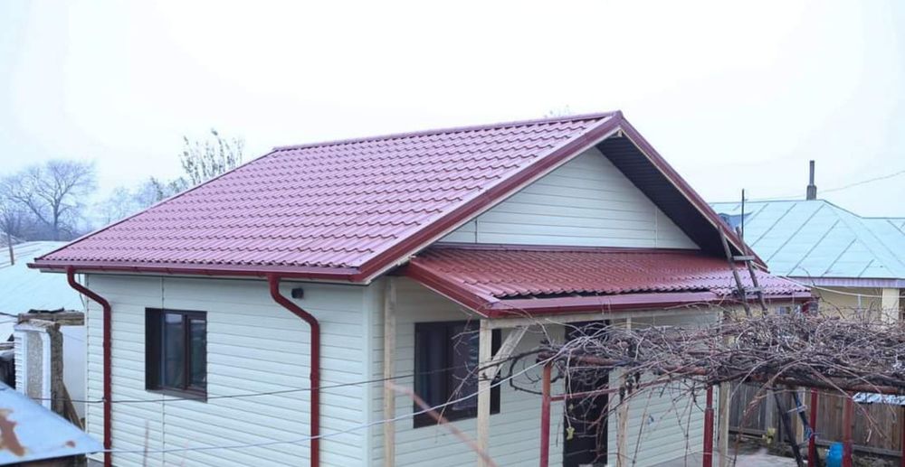 Vand casa 55 mp economica– panouri sandwich 8/10 cm