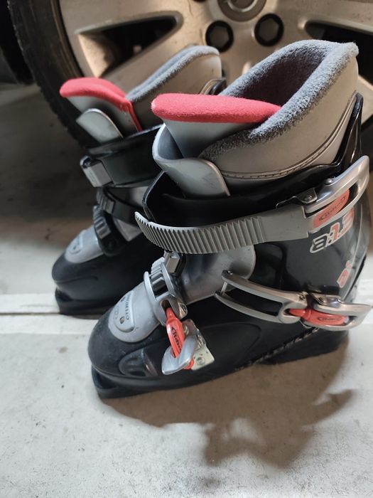 Clapari mărimea 37,40,43