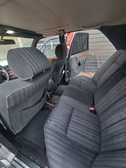 Продается Мерседес W124