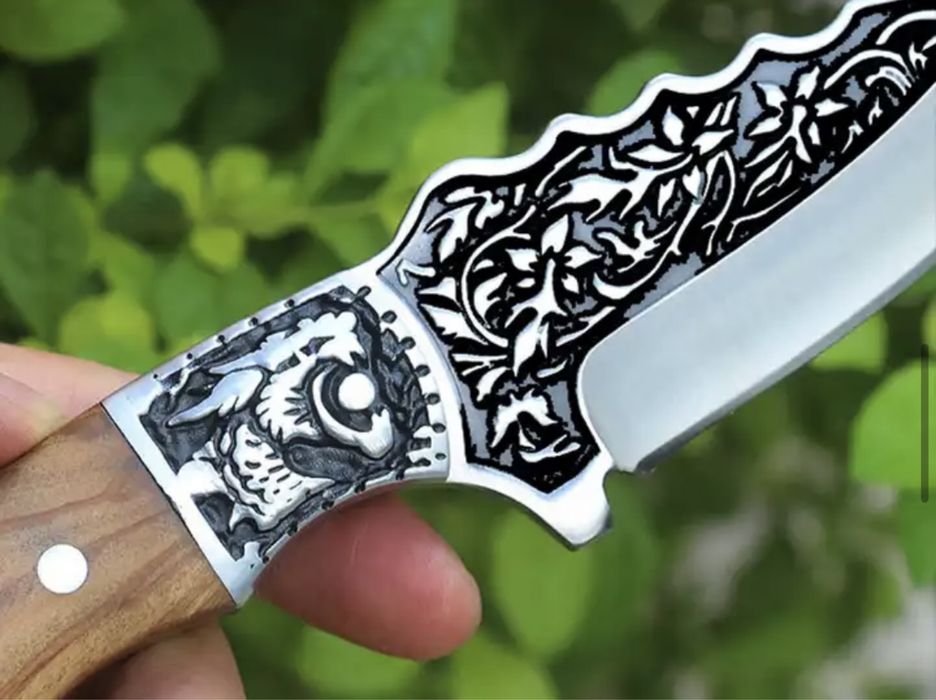 Ловен нож за дране на животни с кожена кания подходящ за ловци