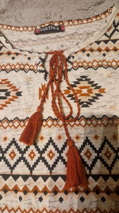 Top nou cu imprimeu aztec