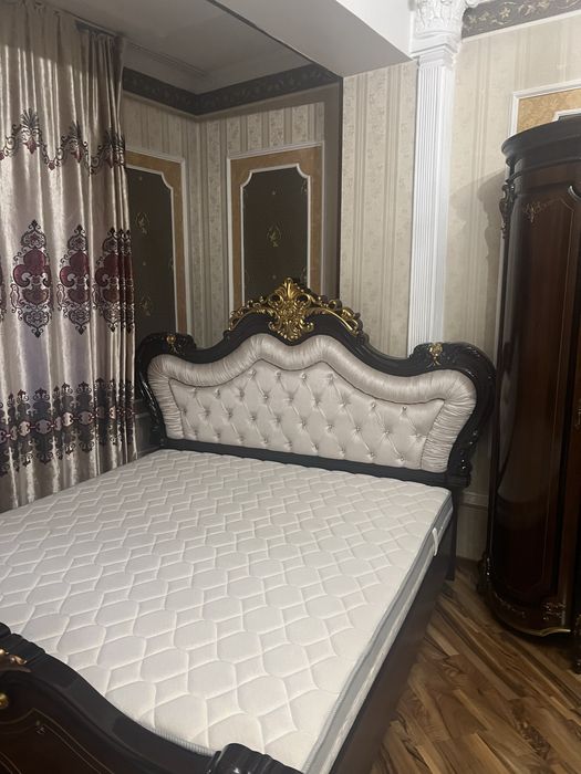 Продам спальний гарнитур