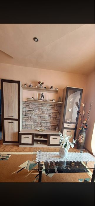 Vand apartament in filiasi