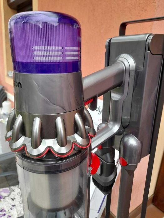 De vanzare aspirator Dyson V 11 Advanced