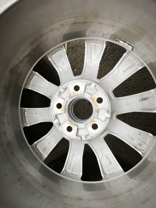 17" оригинални алуминиеви джанти за Audi Q5.