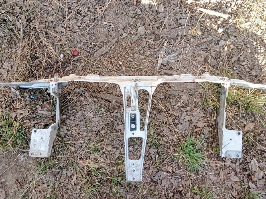 Продам передний телевизор от Ауди 80б4