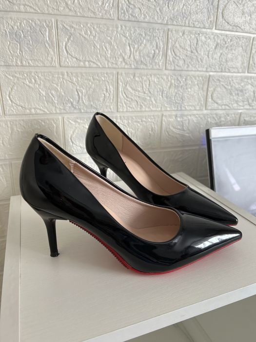 Туфли новые 36 размер