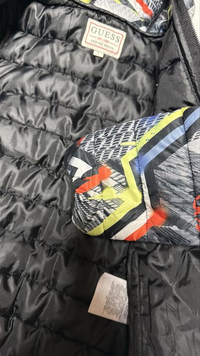 Преходно детско яке Guess