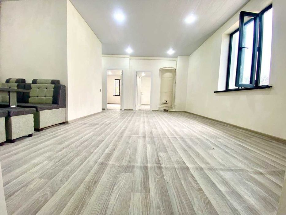 СРОЧНО продается 3*ком балкон 2х6 Мирабад. ориентир супермаркет Магнит