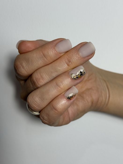 Unghiute cu gel si oja semipermanenta Galati