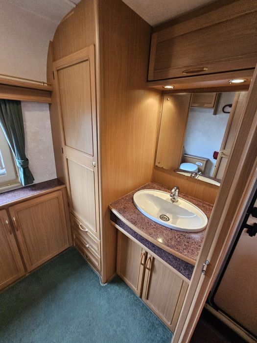 Rulota caravana Compass Aztec 600 cu Aer Conditionat 2004