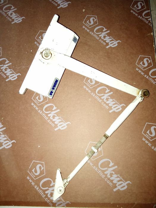 Доводчик дверной