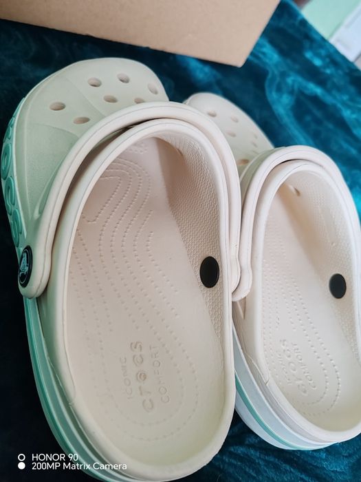 Saboți CROCS noi
