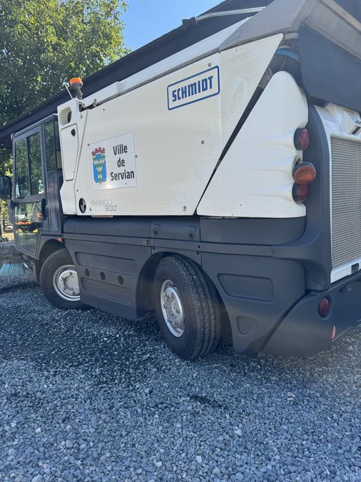 AutoMaturatoare aspirator stradal  Schmidt 2 perii aspirator karcher